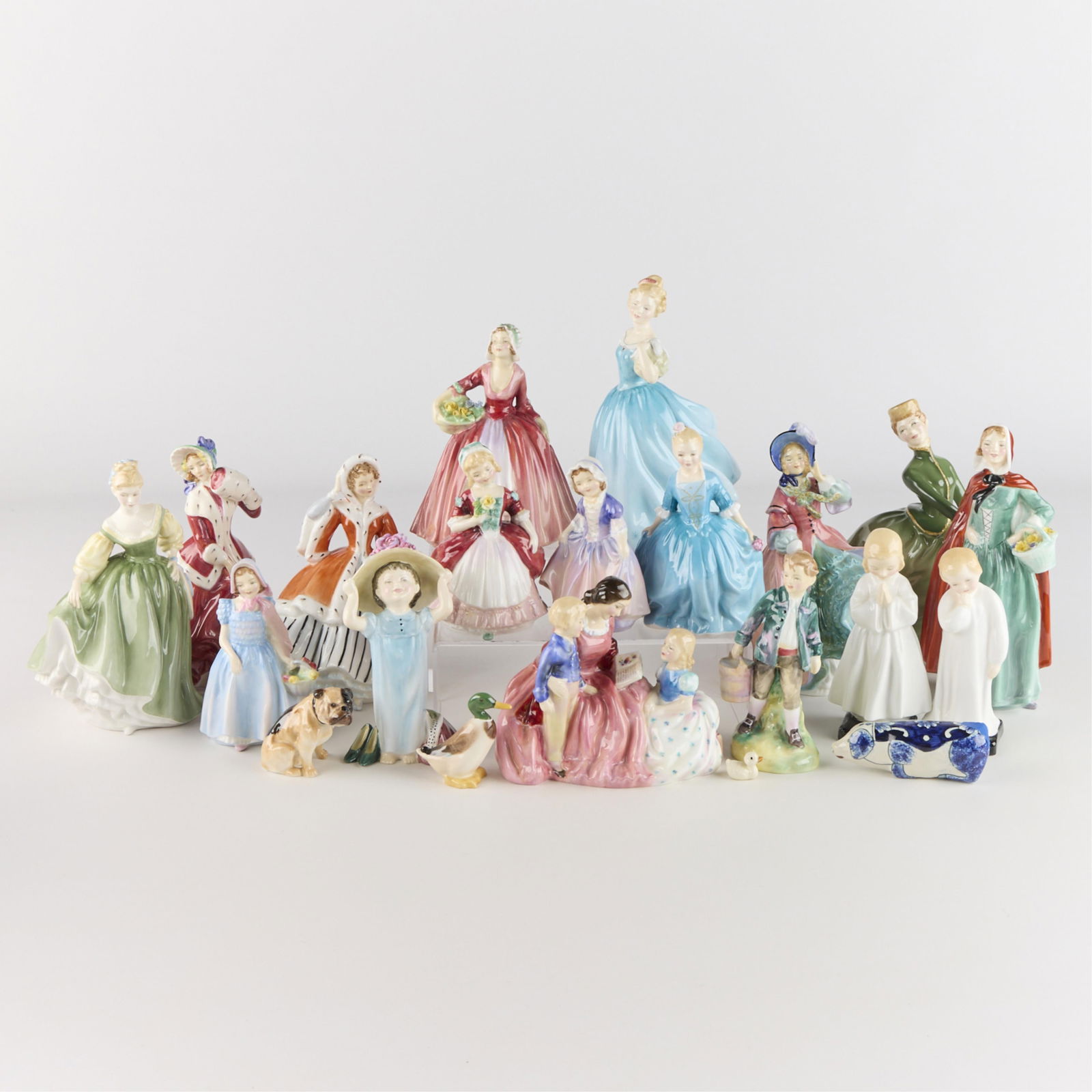 20 Royal Doulton Porcelain Figurines (1 of 2)