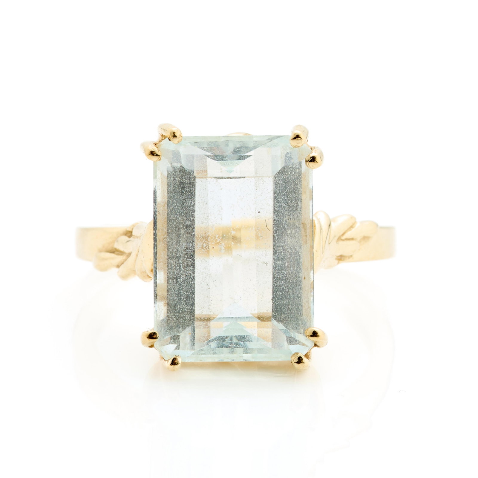 14k Yellow Gold & Aquamarine Ring Sz 8: 14k yellow gold ring set with large step cut aquamarine, marked 14k along the interior. Ring size: 8 US. Gross weight: 5.92 g