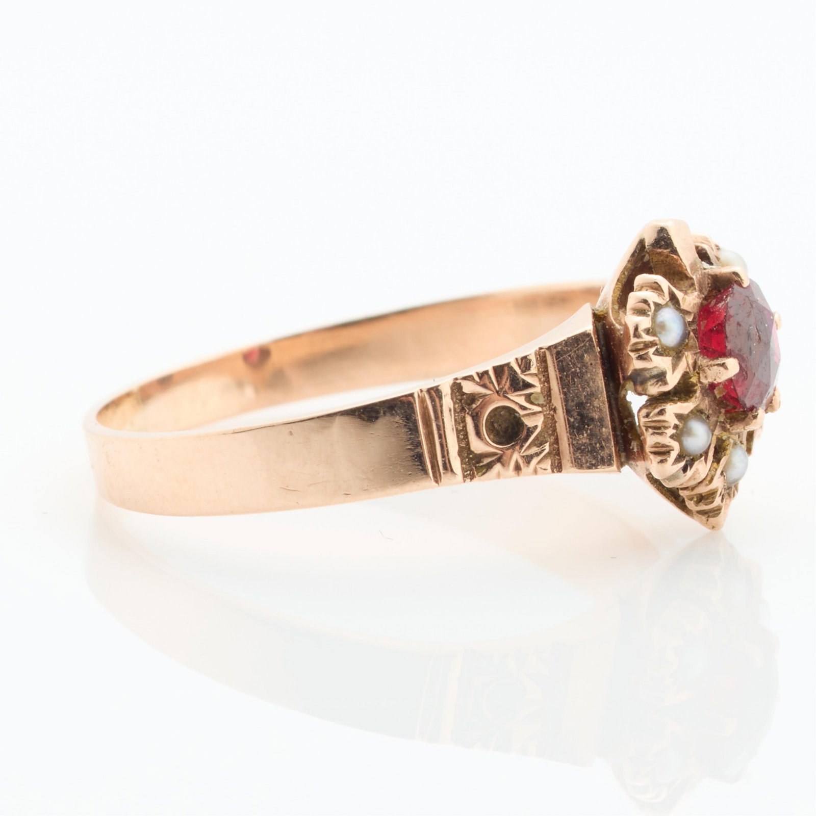 14k Gold Victorian Maple Leaf Ring - 2