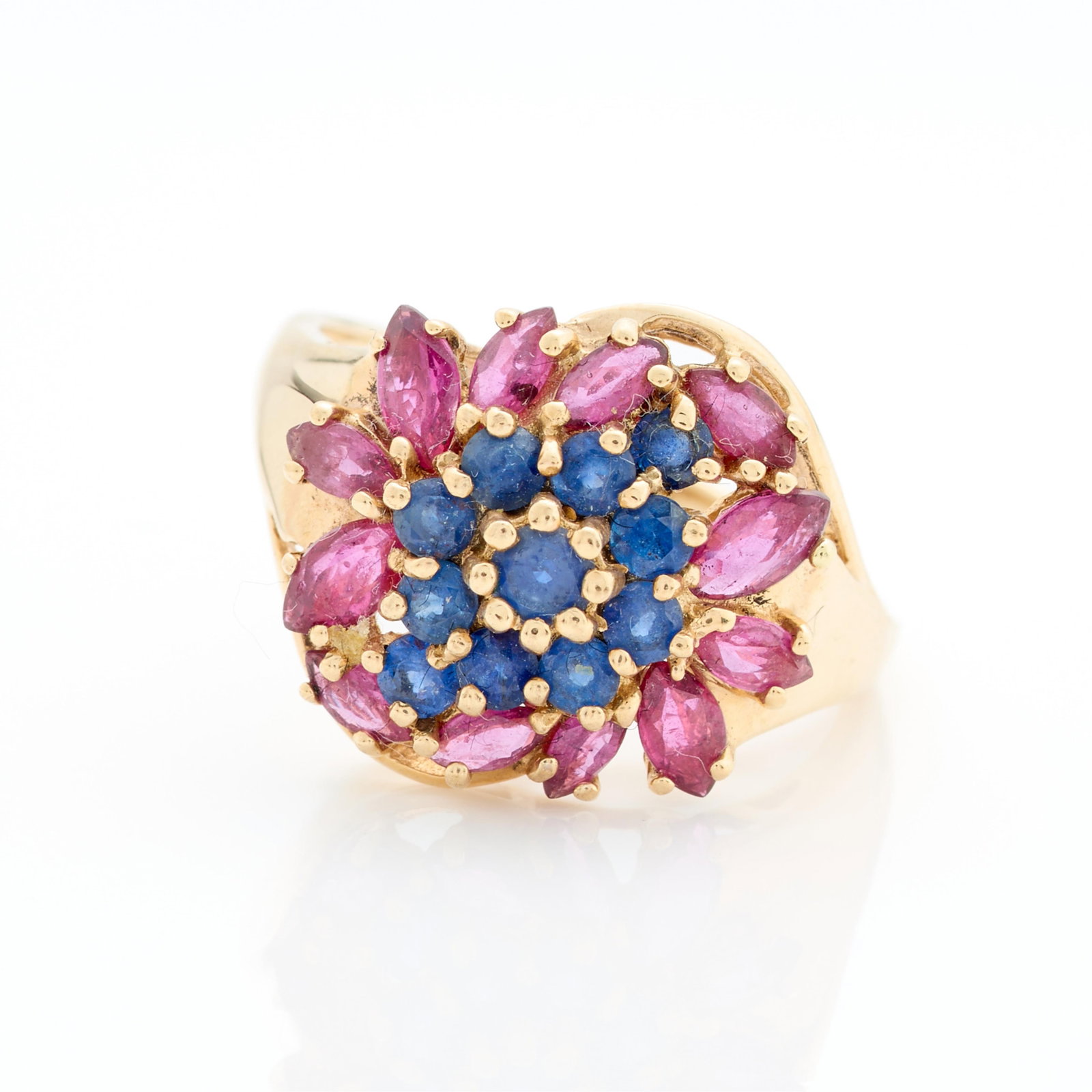 10k Gold Floral Cluster Ring Sz 8 1/4 (1 of 6)