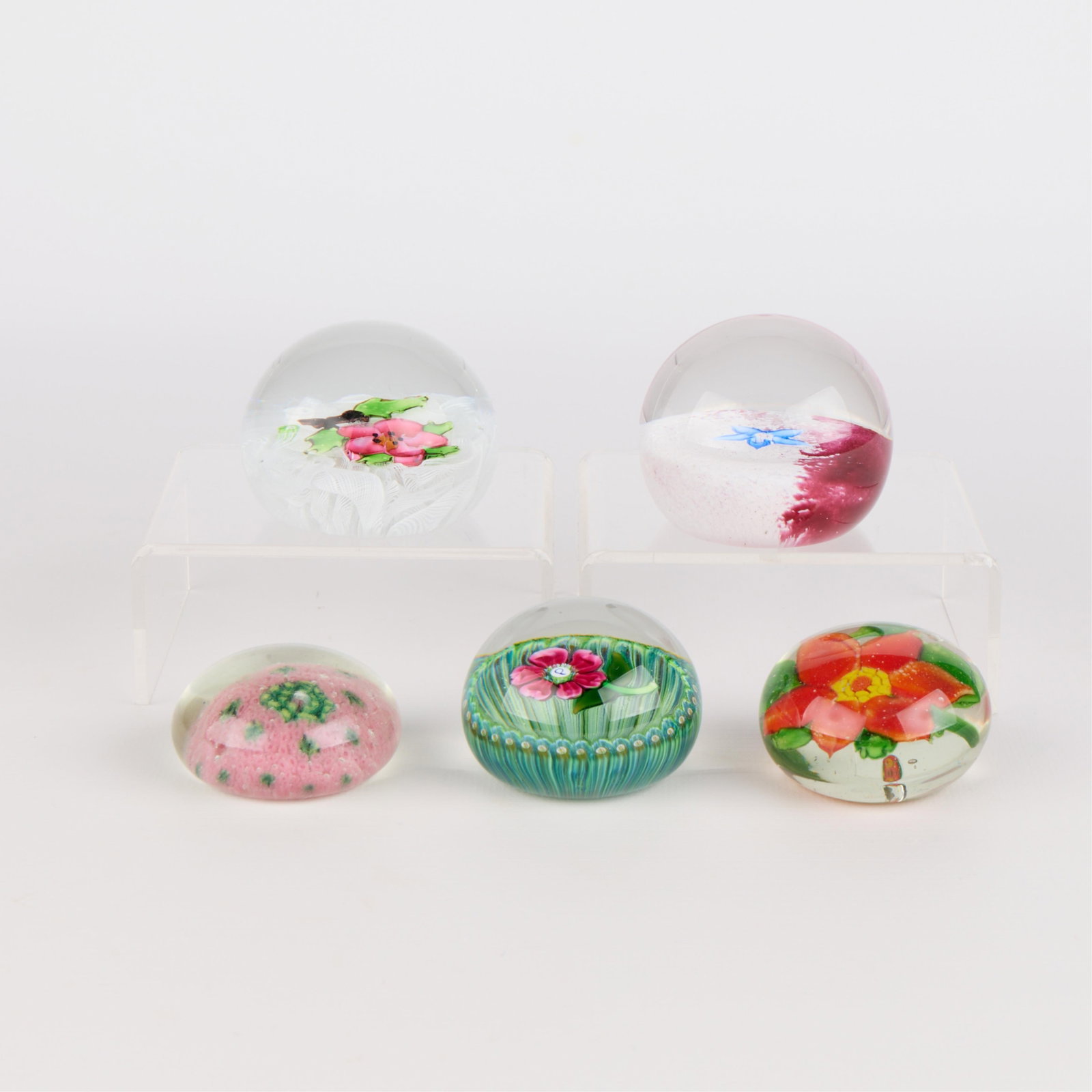5 Art Glass Floral Paperweights Incl. Caithness (1 of 4)