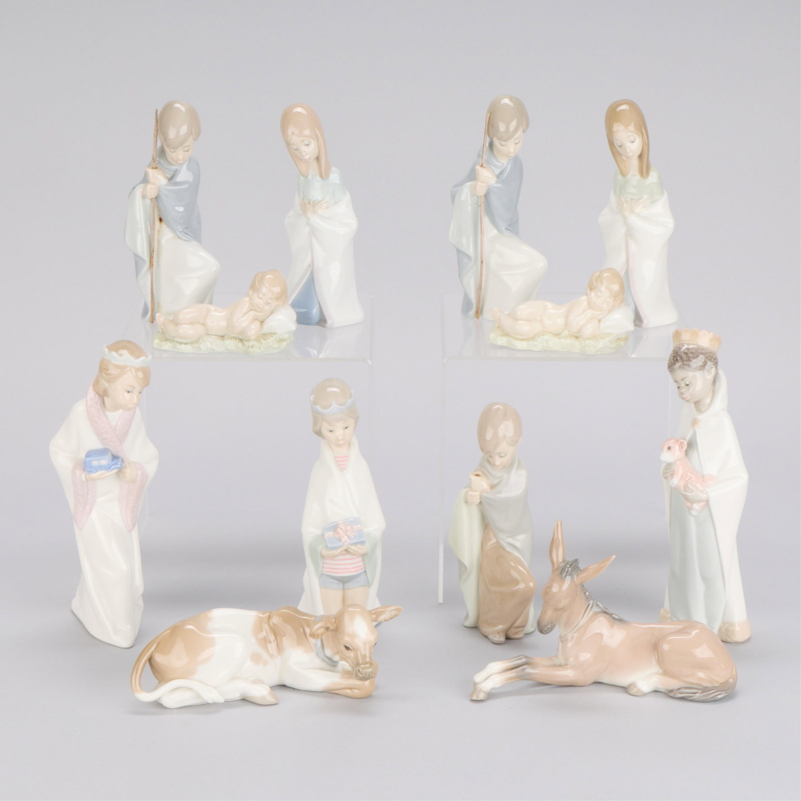 Set 12 Lladro Nativity Figurines (1 of 6)