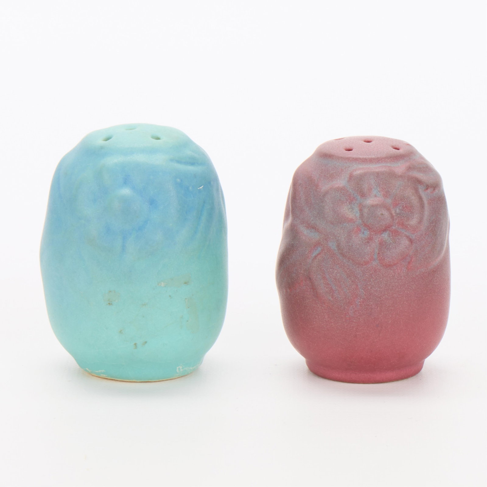 2 Van Briggle Art Pottery S&P Shakers (1 of 5)