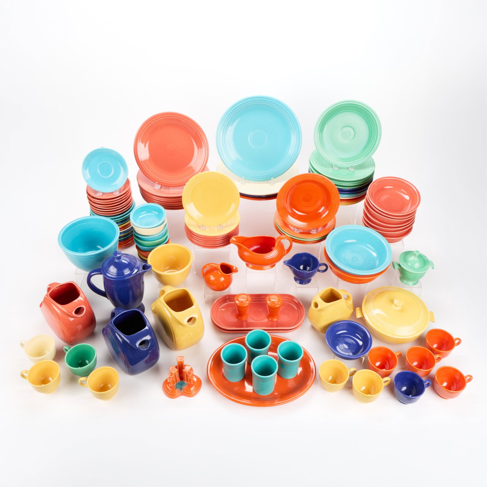 118 Pcs Fiestaware Pottery Ceramic Dishes (1 of 10)