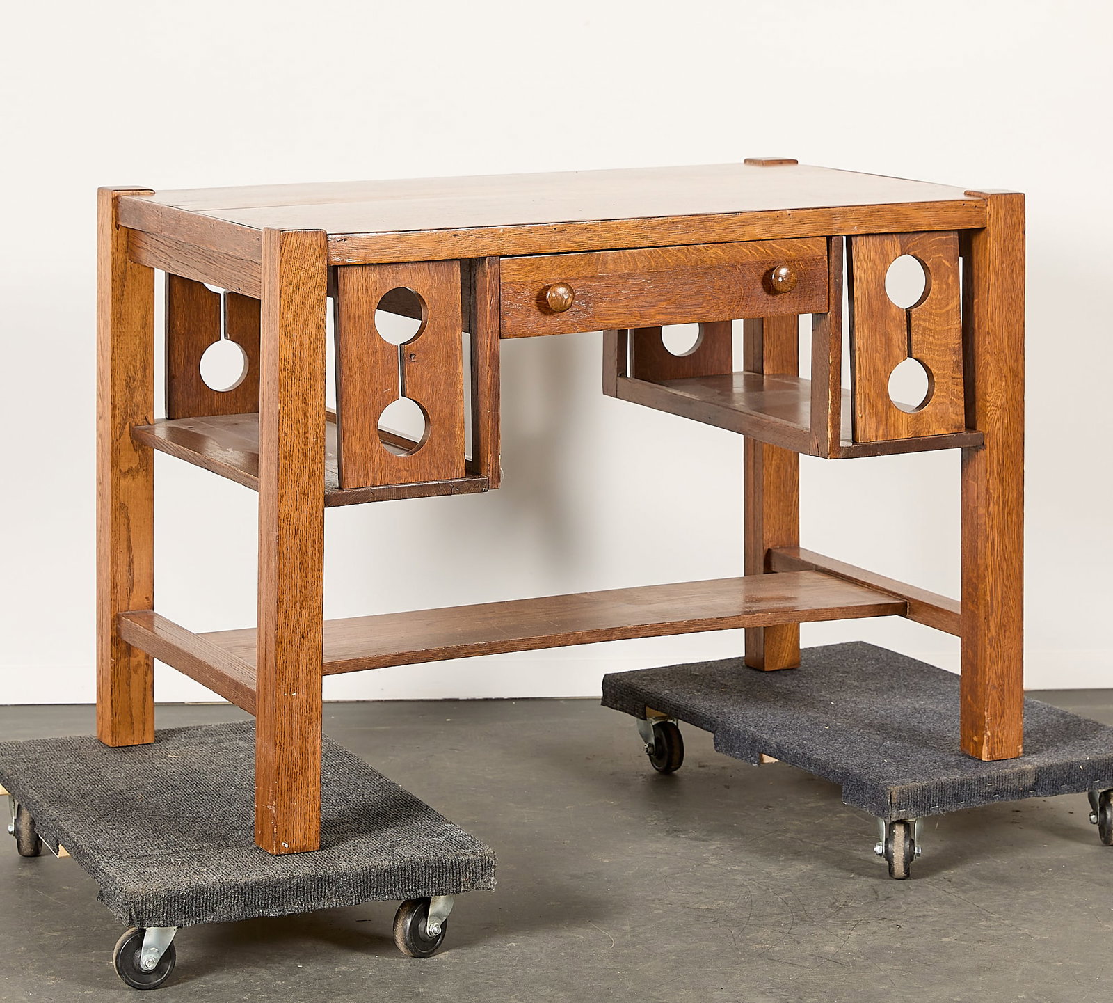 Vintage Arts & Crafts Mission Oak Style Desk (1 of 5)