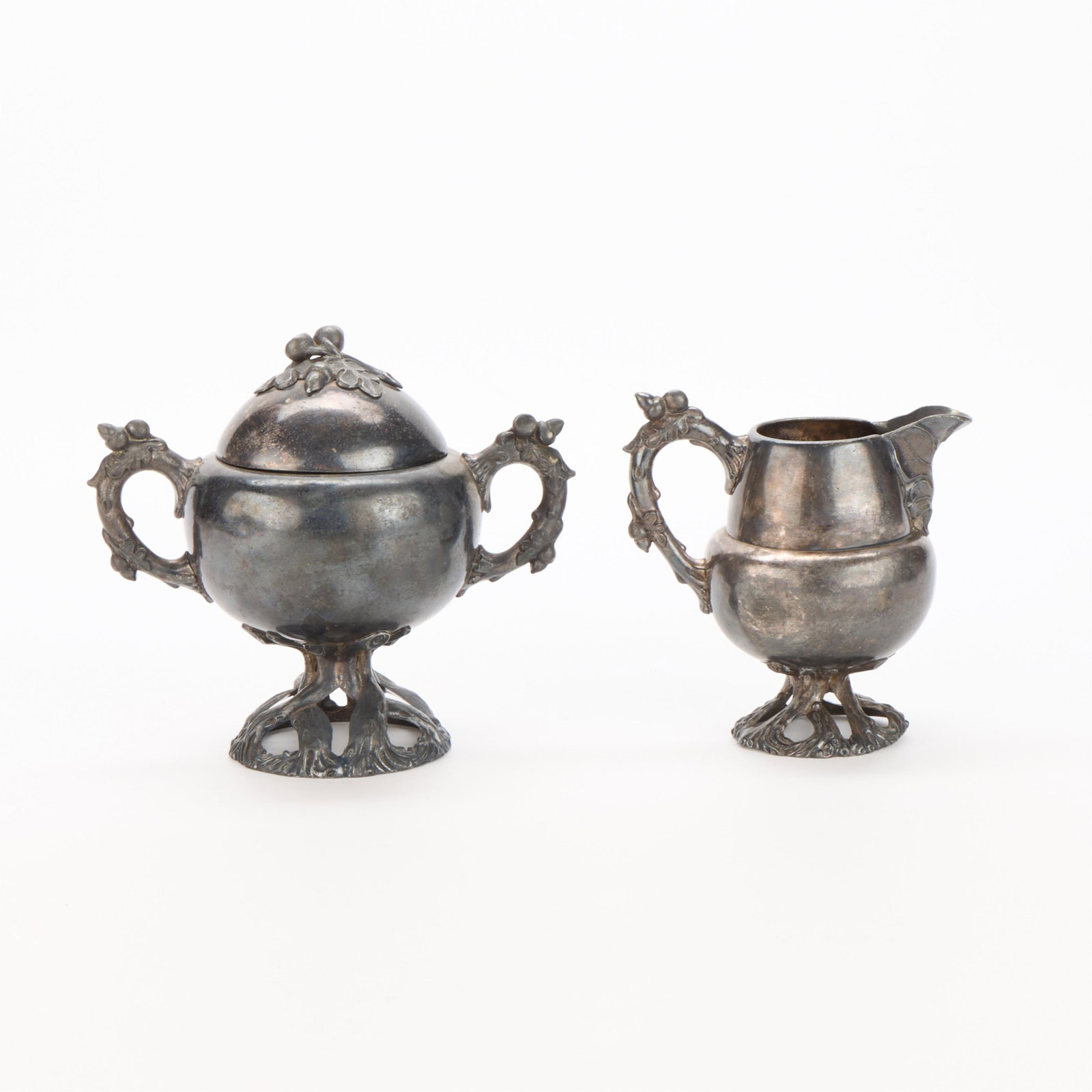 2 Style of Rogers Bros. "Charter Oak" Silverplate Vessels 1190.68 g (1 of 6)