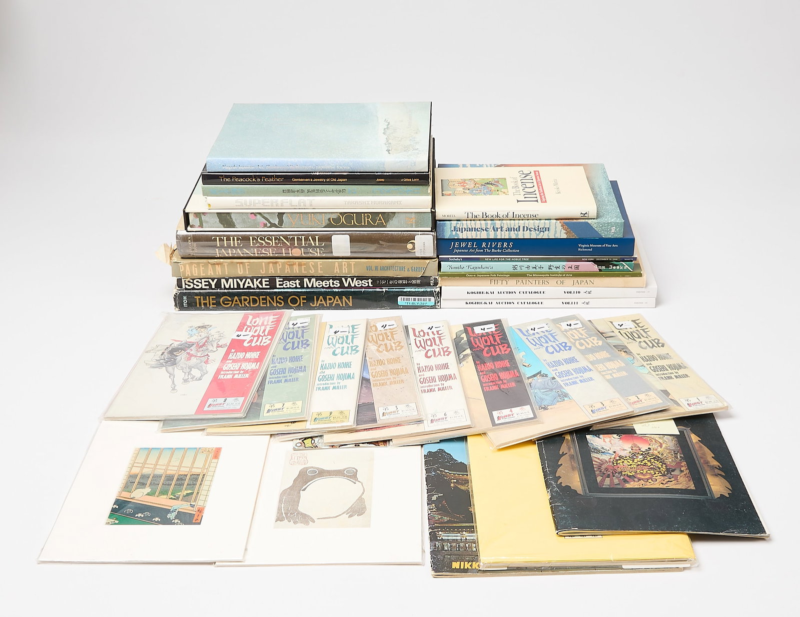 30 Japanese Art & Culture Books & 2 Prints (1 of 4)