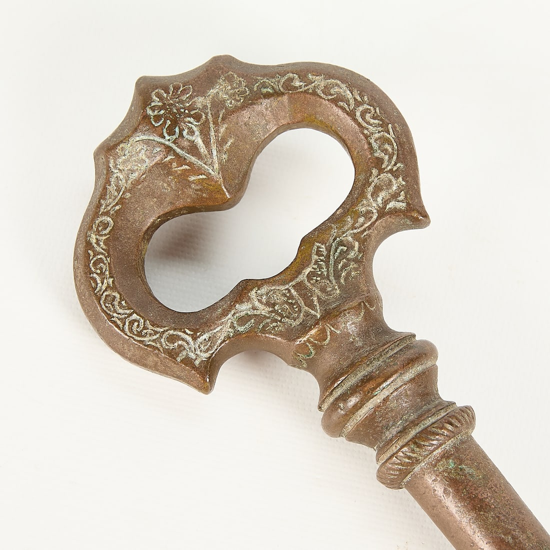 Large Antique Bronze Skeleton Key - 4