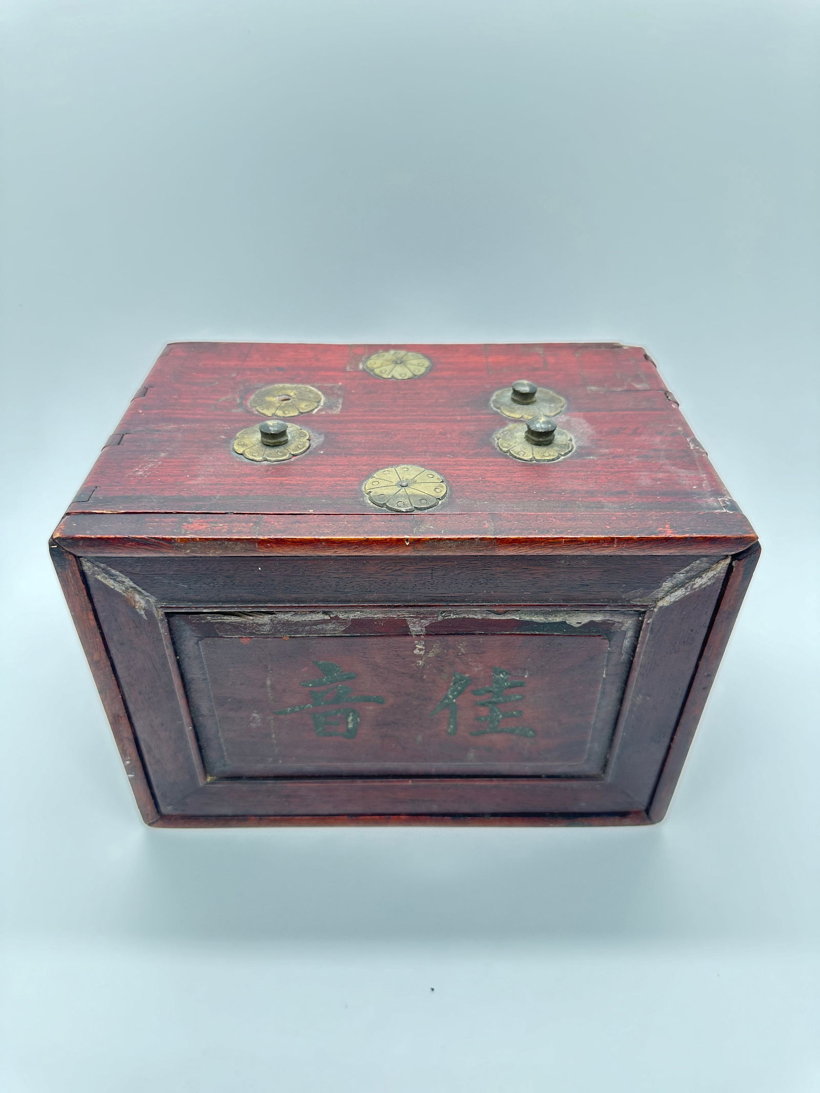 A Set of Traditional Chinese Mahjong with Original Wooden Box , 19th Century (1 of 3)
