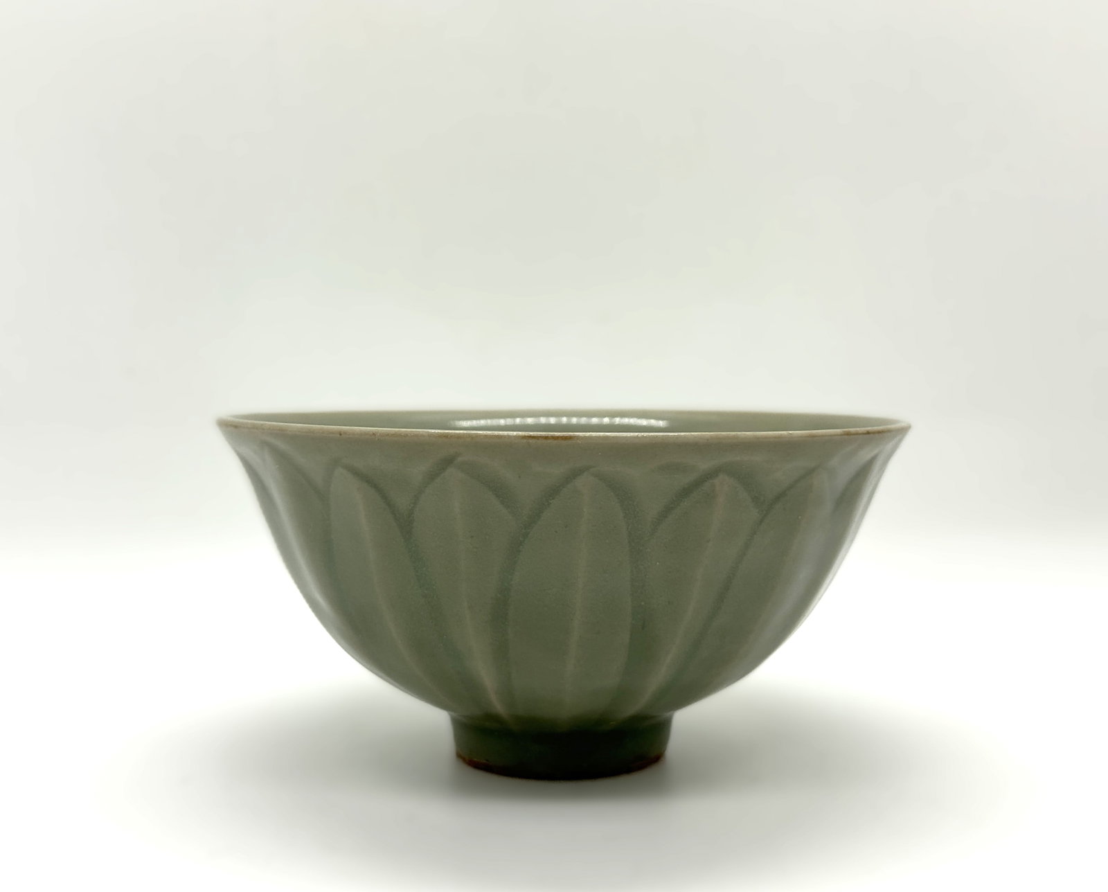 CHINESE Ming Dynasty Longquan Celadon Bowl with Lotus Petal Carving (1 of 2)
