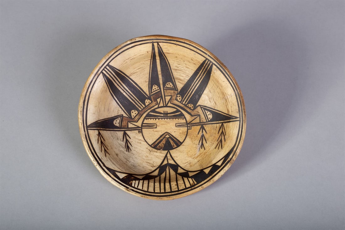 Nampeyo Pahlik Mana Dish, Ca. 1890: Nampeyo Pahlik Mana Dish, Diameter: 7 1/2", Height: 1 3/4", Ca. 1890, Provenance: Fred Boschan, Philadelphia