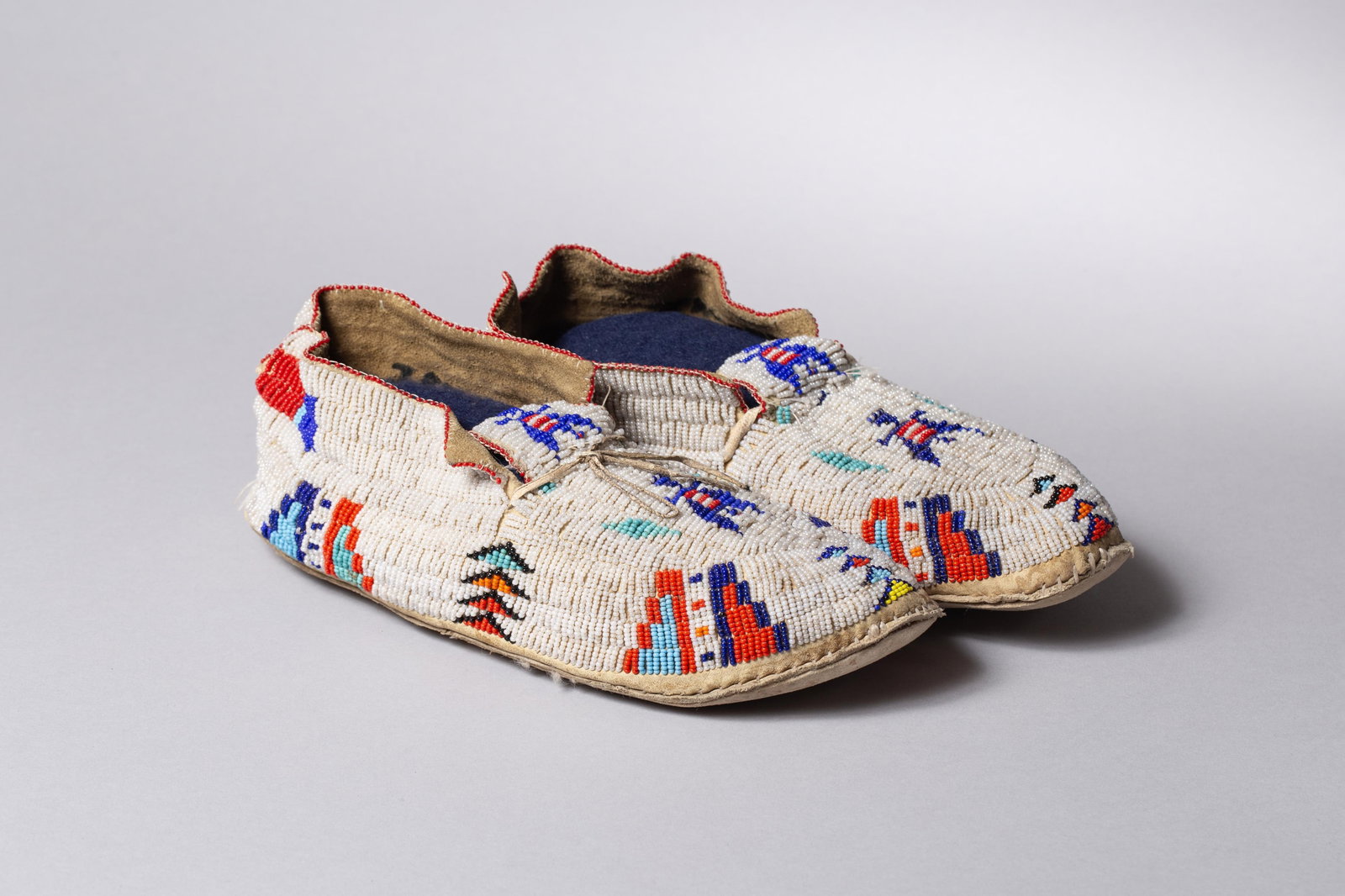 Cheyenne Beaded Moccasins (1 of 5)
