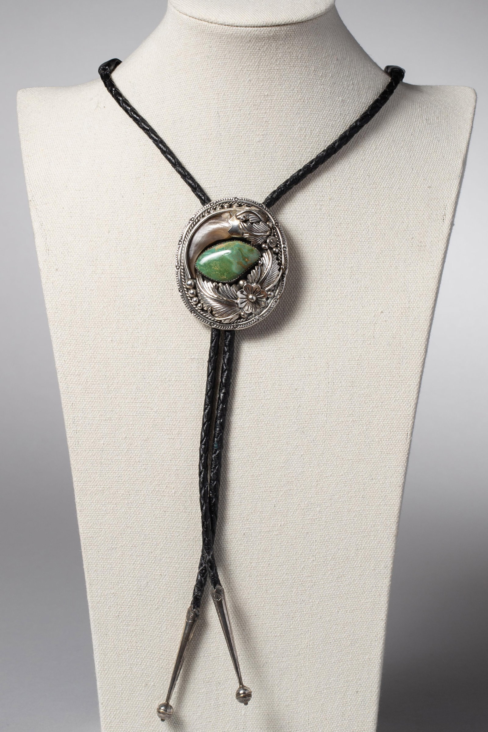 Annie Chapo (Dine, b. 1929) Stunning Navajo Sterling Silver Bear Claw & Turquoise Bolo Tie (1 of 2)