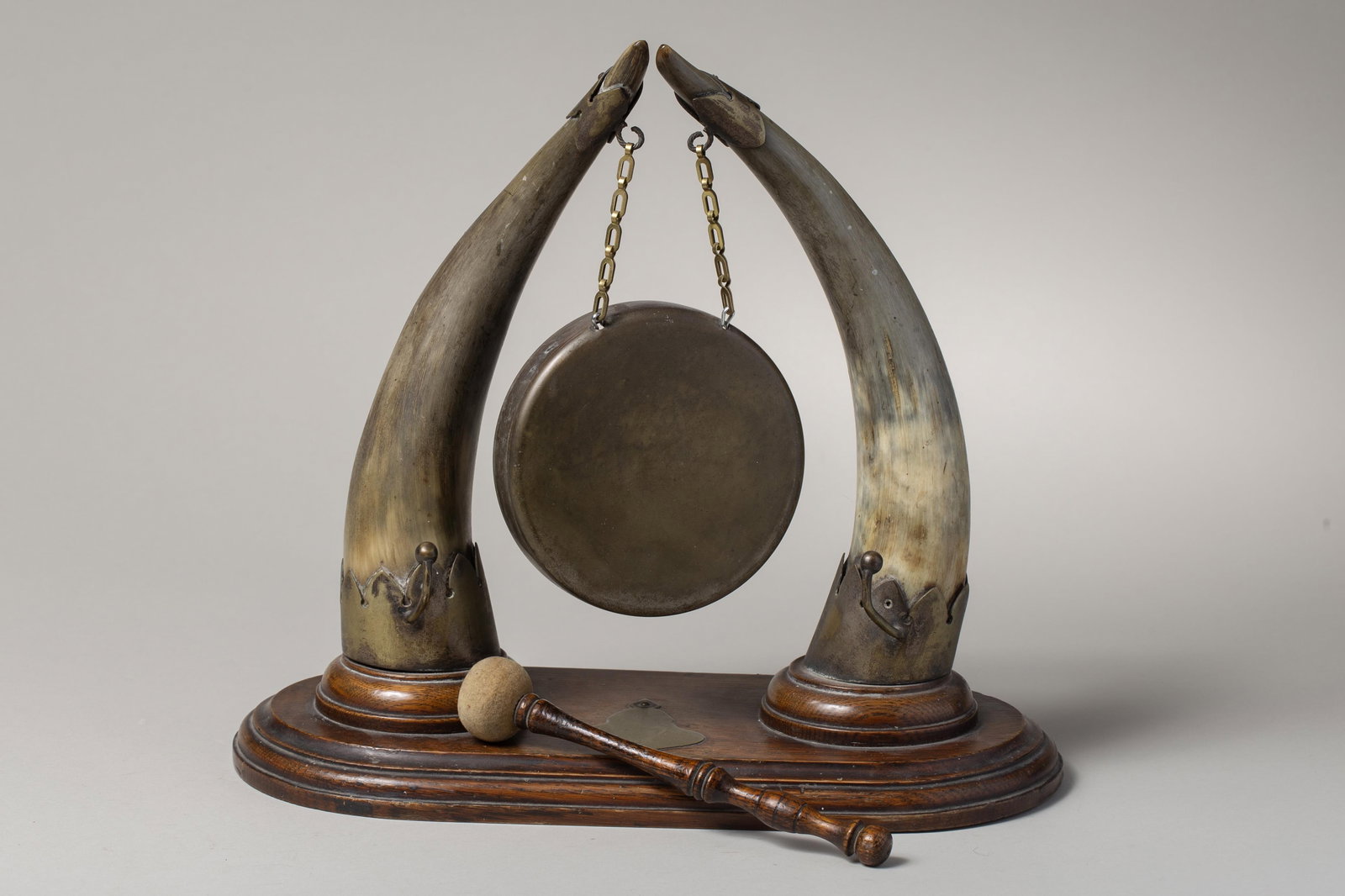 Vintage Victorian Horn Gong, ca. 1900 (1 of 4)
