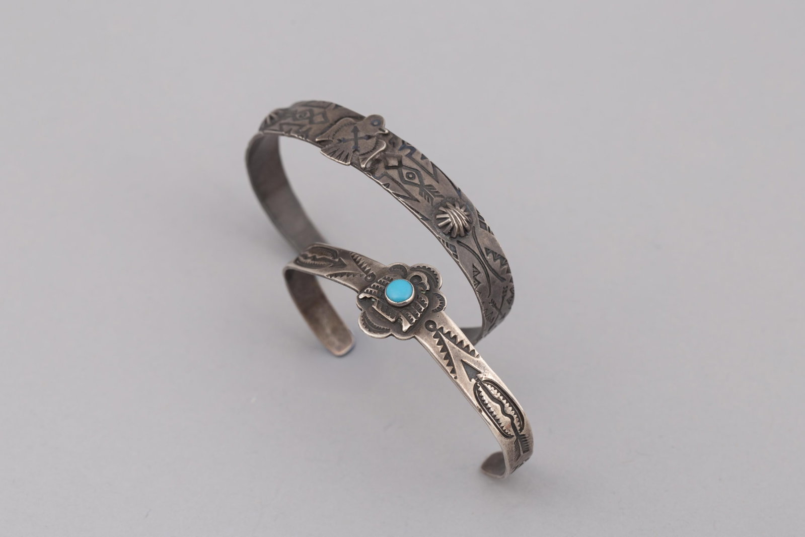 Pair of Vintage Fred Harvey Era Sterling Silver Dainty Cuff Bracelets – Stamped Dove & Thunderbird (1 of 4)