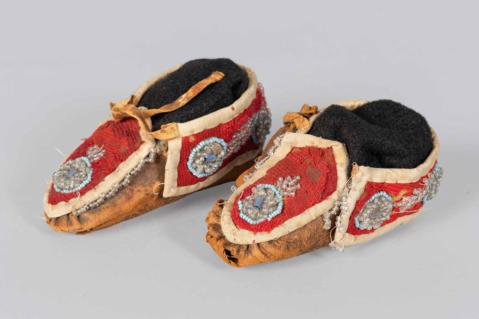 A Pair of Iroquois (Haudenosaunee) Child's Beaded Moccasins (1 of 1)