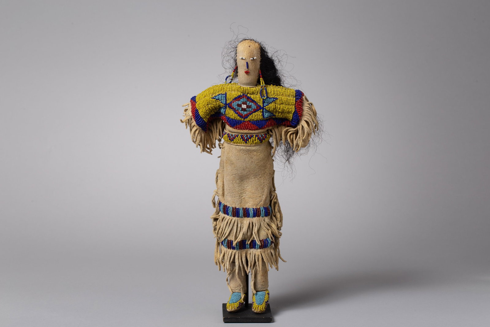 Native American Plains Beaded Buckskin Doll (1 of 9)