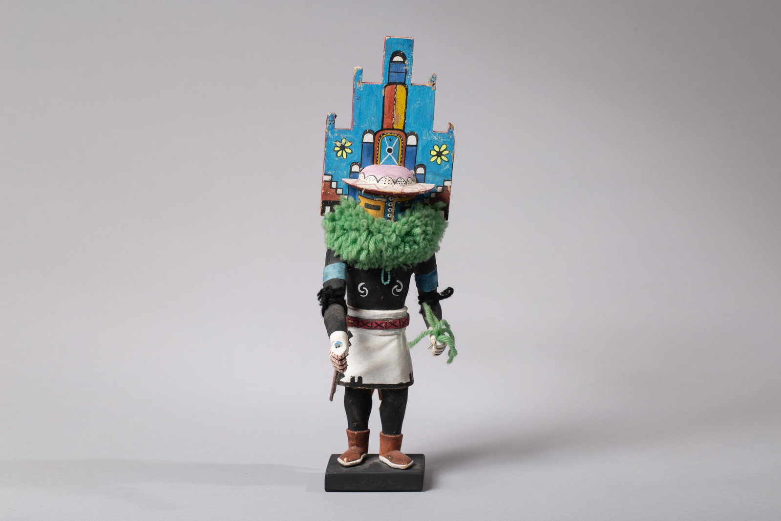 Hopi Hemis Katsina (Harvest Kachina) Doll: An exceptionally carved mid-20th-century Hopi Hemis Katsina (Harvest Kachina) doll, beautifully hand-wrought from traditional cottonwood root and decorated with classic matte mineral pigments. Standin