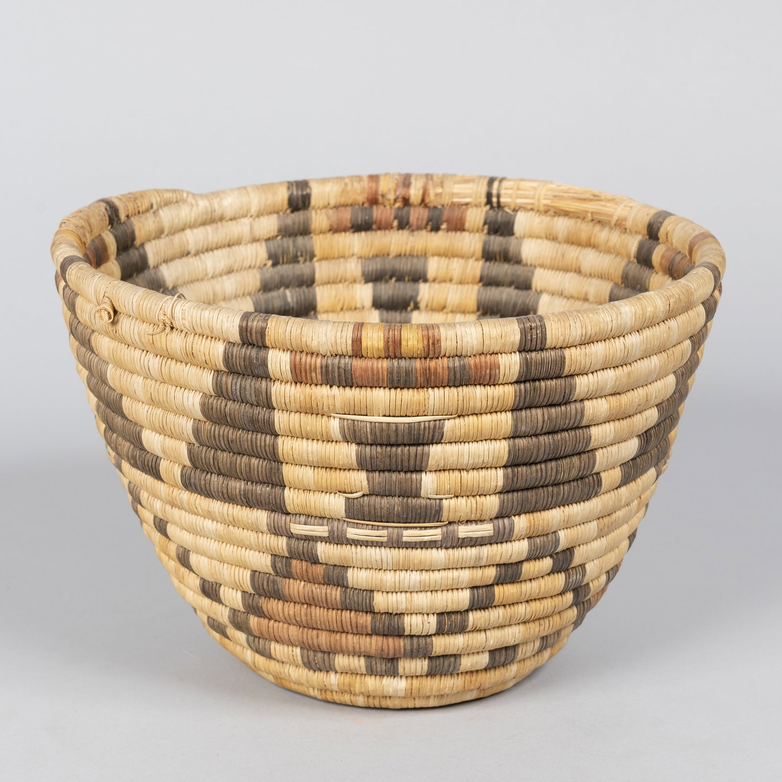Historic Hopi Second Mesa Coiled Pictorial Basket with Crow Mothe (1 of 3)