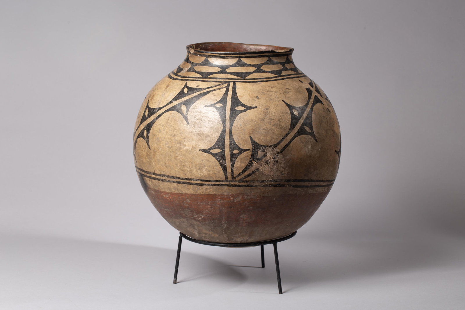 Large Keresan Polychrome Storage Jar (1 of 4)
