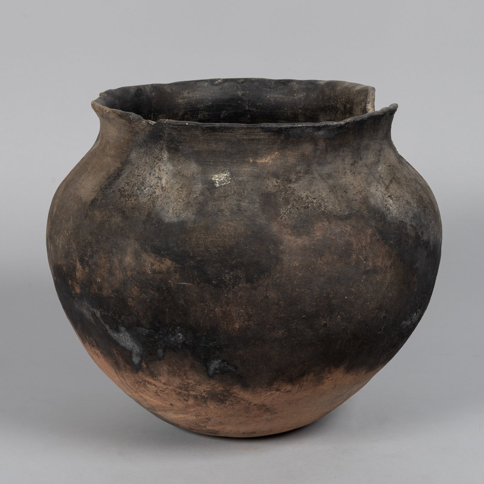 Southwestern Blackware Pottery Cooking Pot (1 of 6)