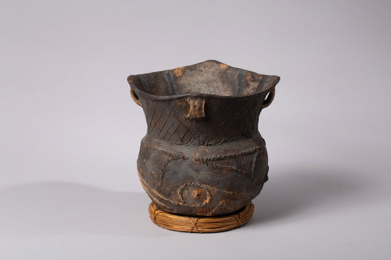 Prehistoric Native American Pottery Jar (1 of 6)