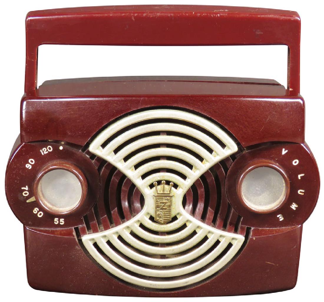 Zenith Catalin Radio: Zenith Catalin Radio. Model 412-R. 6 1/2 X 6 X 3 1/2 inches.