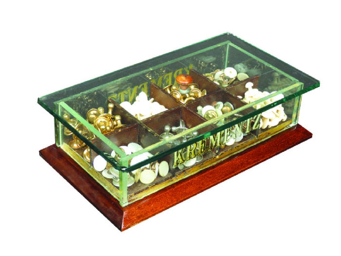 Collar Button Case (1 of 1)