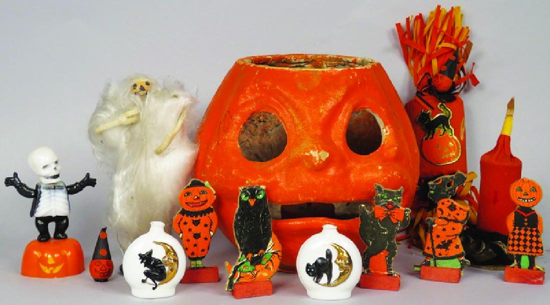 Collection of Vintage Halloween Items (1 of 1)