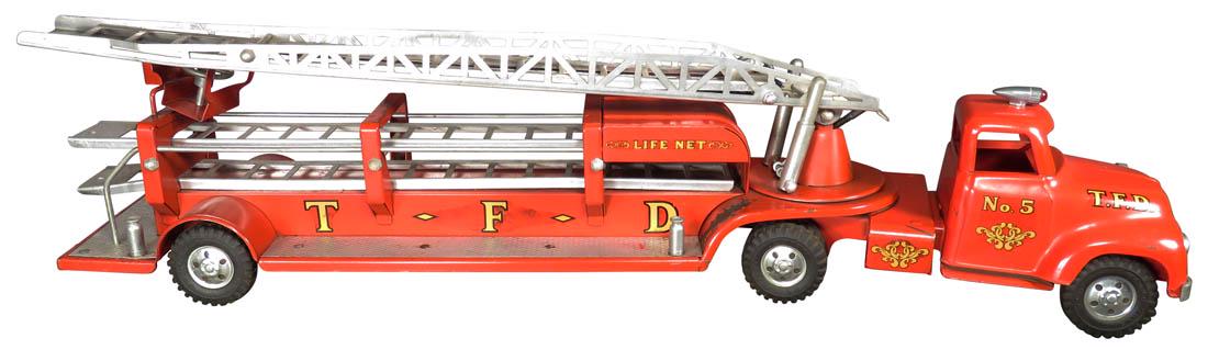 Tonka Pressed Steel Toy Extension Ladder Truck: Tonka Pressed Steel Toy Extension Ladder Truck. Aerial ladder truck, No. 5. Pressed Steel. Very good condition. 31 1/2 inches long.