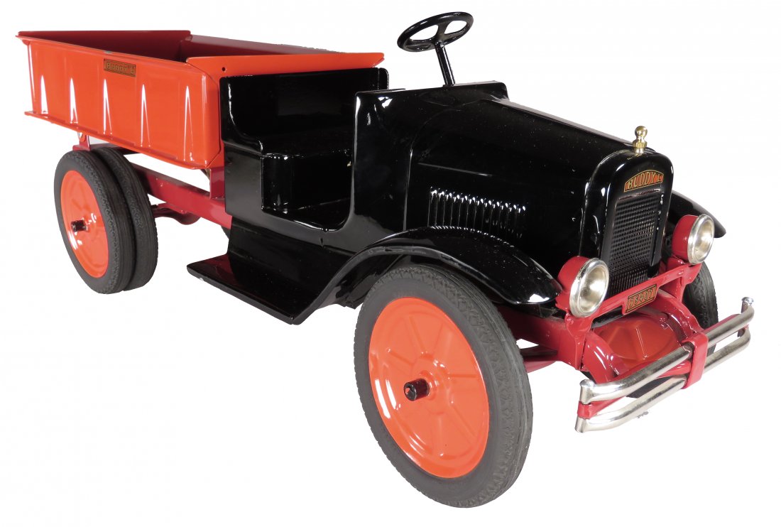 Buddy L Pressed Steel Toy Hydraulic Dump Truck: Buddy L Pressed Steel, Toy Hydraulic Dump Truck, ca. 1930. Model #201A. Restored excellent condition. 25 inches long.