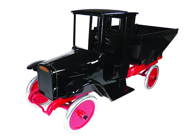 Buddy L Pressed Steel Toy Jr. Series Dump Truck: Buddy L Pressed Steel, Toy Jr. Series Dump Truck, ca. 1930. Model #2001. Original excellent condition. 25 inches long.