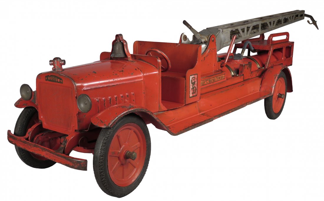 Buddy L Pressed Steel Toy Water Tower Fire Truck: Buddy L Pressed Steel, Toy Water Tower Fire Truck, ca. 1920. Original condition. Scratches and normal playwear. 35 inches long w/o tower.