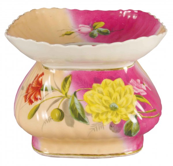 Ladies Spittoon, floral motif: Ladies Spittoon, floral motif. Marking is illegible. Porcelain, no chips or cracks. 8 X 6 inches.