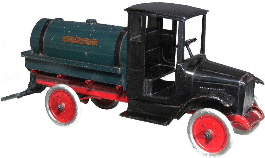 Buddy-L Pressed Steel Tanker Truck Toy: 1930's Buddy-L Pressed Steel Tanker Truck Toy. Comes with original sprayer attachment. Excellent all original condition. 28 inches long.