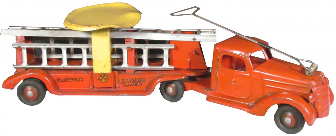 Buddy-L Pressed Steel Extension Ladder Toy Truck: 1940's Buddy-L Pressed Steel Extension Ladder Toy Ride On Truck. Good original in played with condition. 30 inches long.