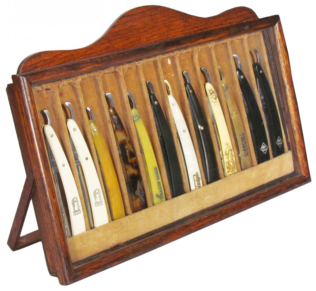 Oak Razor Display Case