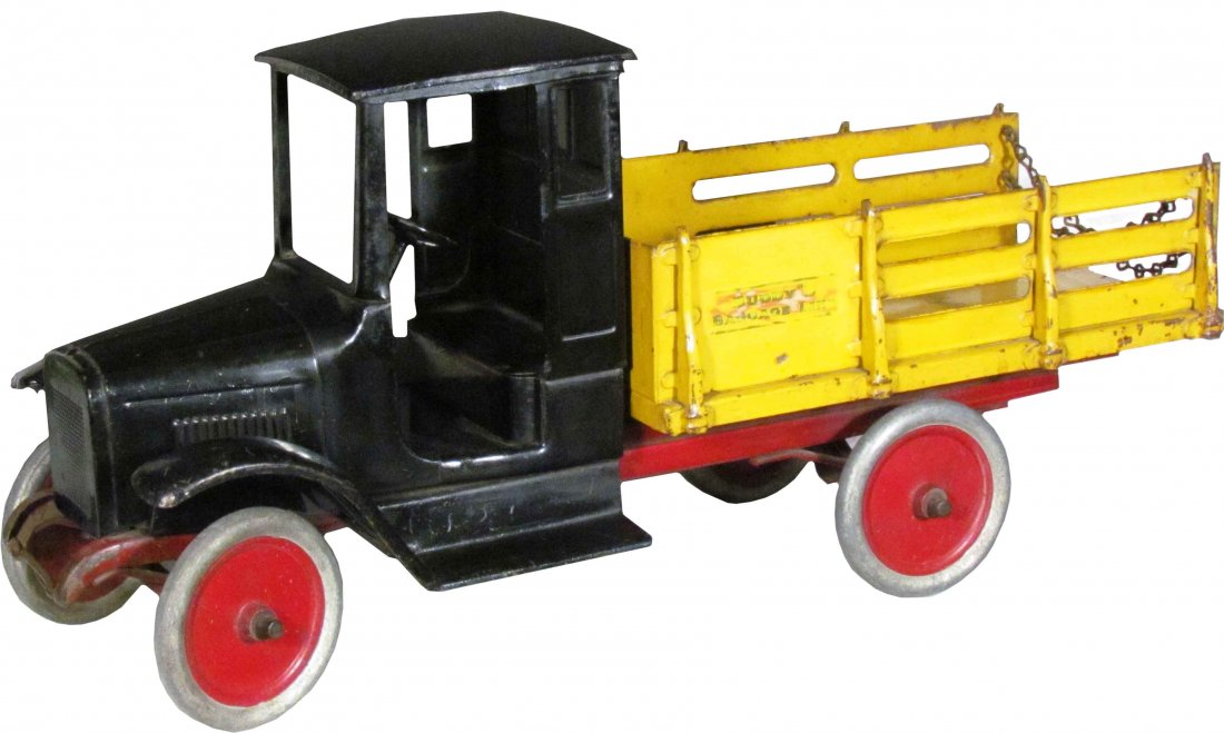 Buddy-L Pressed Steel Baggage Line Toy Truck: 1930's Buddy-L Pressed Steel Baggage Line Toy Truck. Very good all condition. 27 inches long.