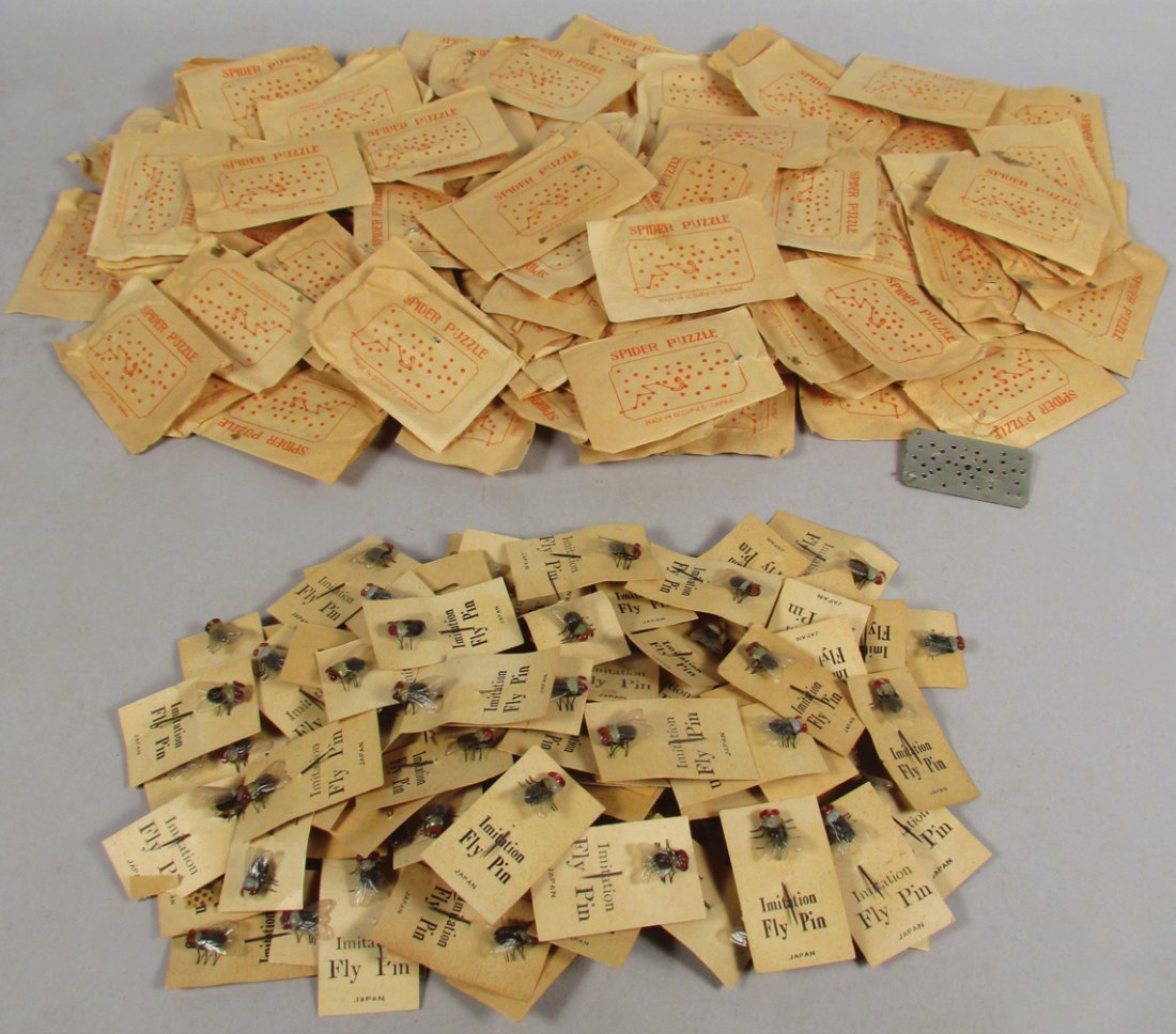Quantity of Novelty Items: Quantity of Novelty Items. Approximately 175 Spider Puzzle and 90 Imitation Fly Pins. NOS condition.