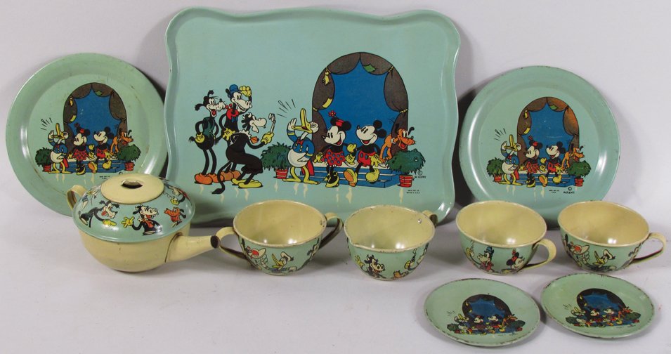 Vintage Mickey Mouse Tin Litho Tea Set: Vintage Mickey Mouse Tin Litho Child's Tea Set. Ohio Art Co. Bryan, Ohio. Copyright W. Dent. 9 pieces total. Minor playwear otherwise good condition. Tray measures 7 3/8 inches across.