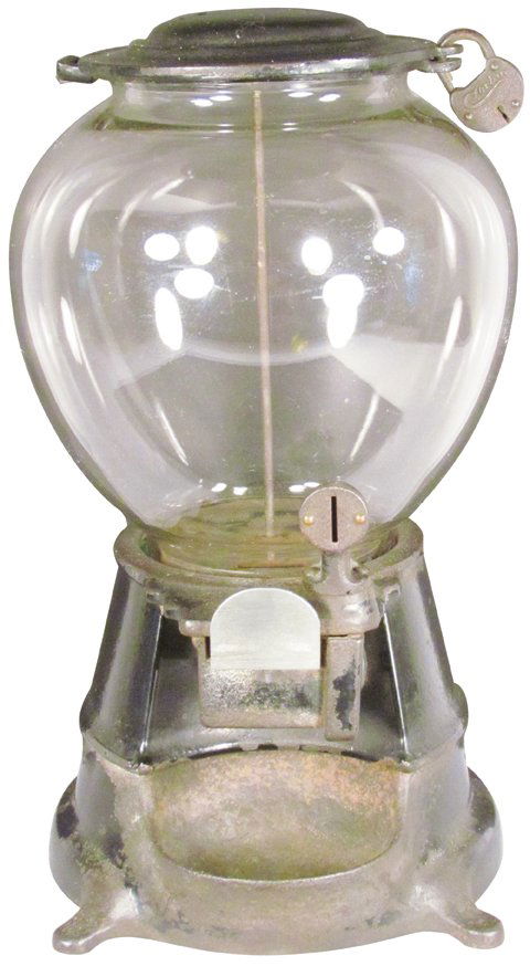 1915 Hance Coin Operated Peanut Vendor (1 of 2)