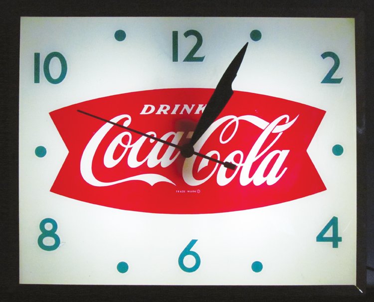 Coca Cola Fishtail Light Up Clock (1 of 3)