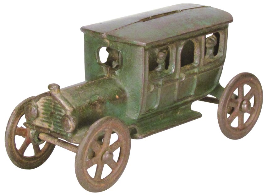 A.C. Williams Cast Iron Auto Still Bank (1 of 2)