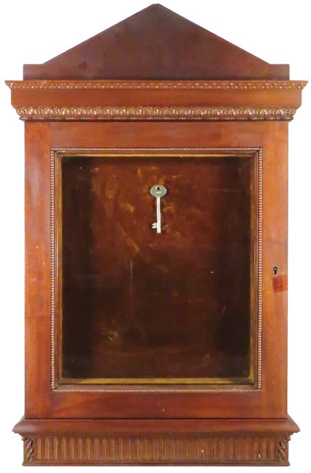 Carved Oak Wall Hanging Key Case (1 of 1)