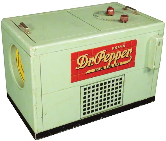 Dr. Pepper Cooler Shaped Radio (1 of 2)