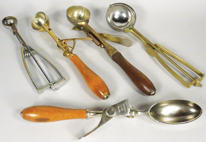 Collection of Ice Cream Scoops (1 of 1)