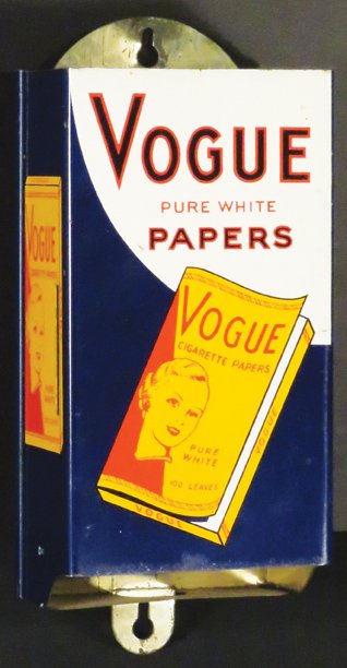 Vogue Cigarette Papers Tin Display (1 of 1)