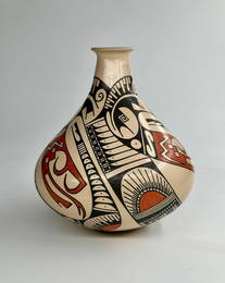 Polychrome vase by Juan Quezada of Mata Ortiz