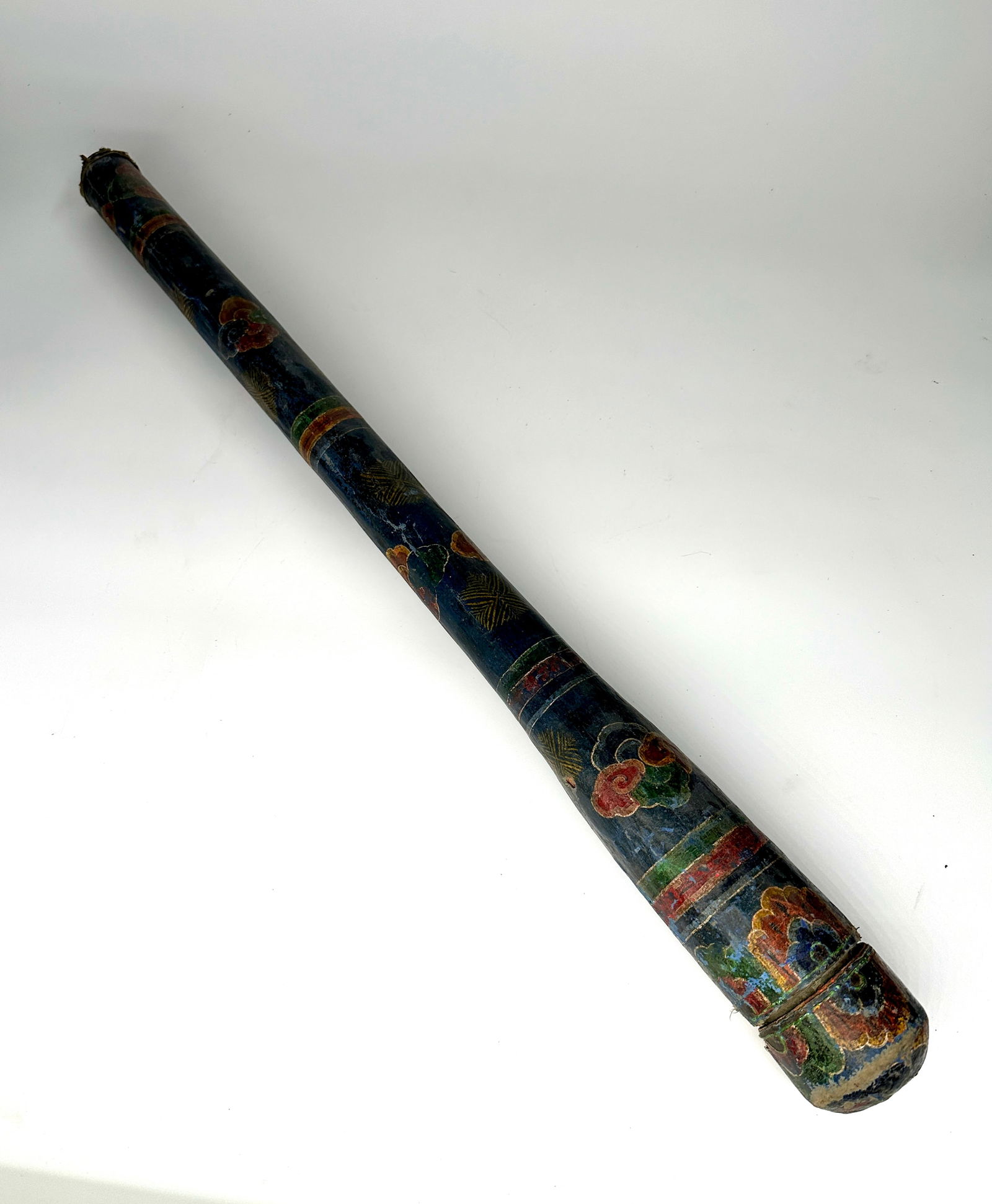 Beautifully decorated arrow quiver from Bhutan (1 of 4)