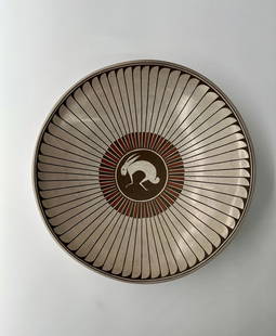 Beautiful Humberto Ponce dish: Mata Ortiz polychrome dish with rabbit/feather Mimbres design by Humberto and Blanca Ponce, 7.375 x 7". This husband and wife team is among the most widely exhibited Mata Ortiz potters. If you have